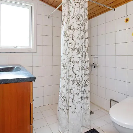 6 Person In Dannemare Kramnitse