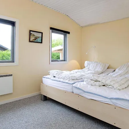 6 Person In Dannemare Kramnitse